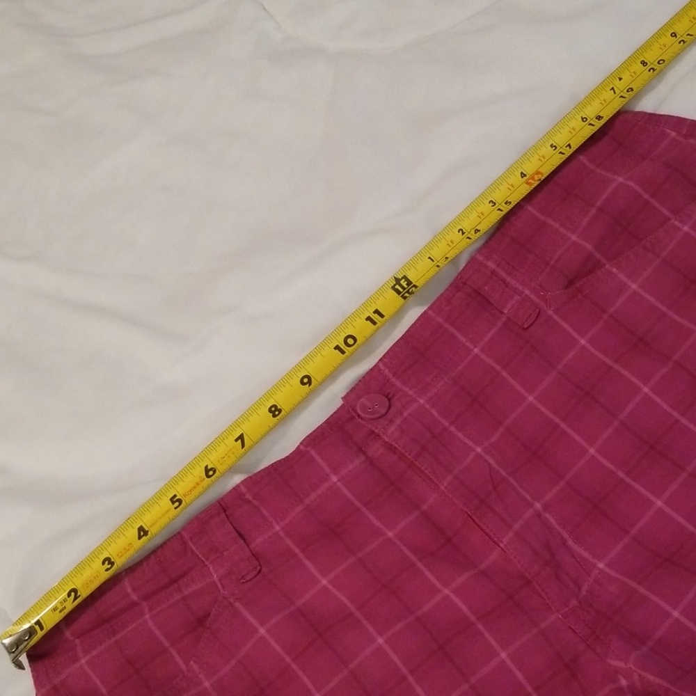 Shorts - Picture 5 of 6
